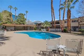 Photo #2: 2554136 Listing