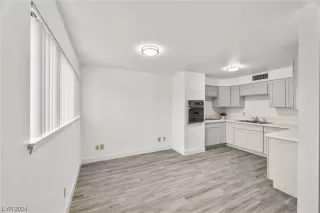 Photo #5: 2554136 Listing