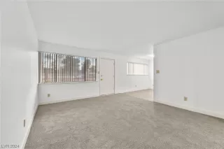 Photo #6: 2554136 Listing