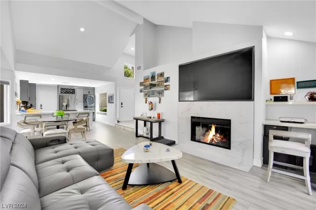 MLS: 2554199 Condo For Sale