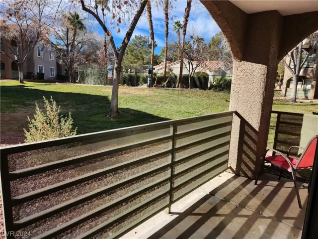 MLS: 2554235 Condo For Sale