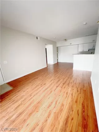 Photo #4: 2554236 Listing 