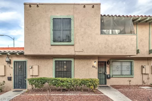 MLS: 2554289 Condo For Sale