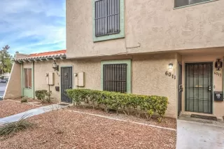 Photo #1: 2554289 Listing