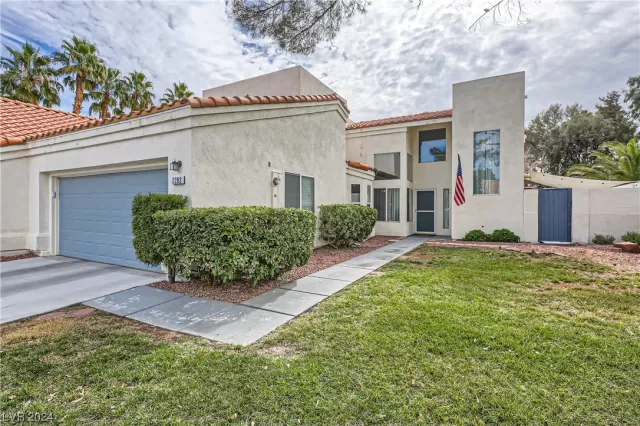 MLS: 2554291 Condo For Sale