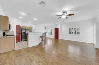 Photo #4: 2554327 Listing 