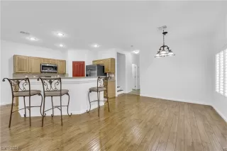 Photo #5: 2554327 Listing 