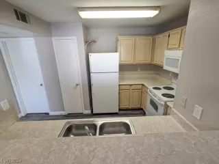 Photo #6: 2554335 Listing 