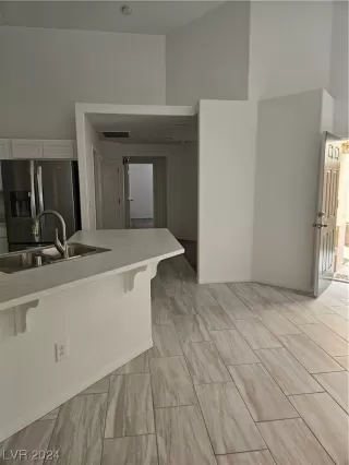 Photo #4: 2554350 Listing 