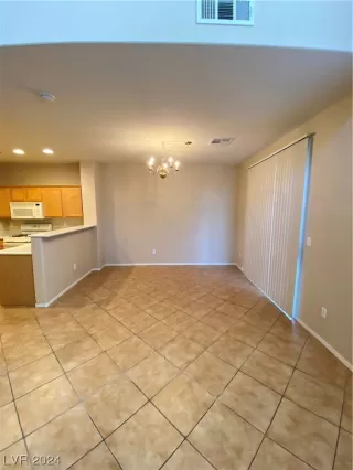 Photo #5: 2554386 Listing 