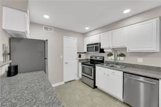 Photo #4: 2554413 Listing 