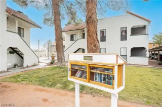 Photo #5: 2554416 Listing