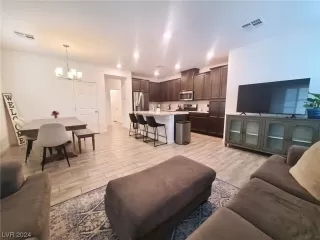 Photo #3: 2554432 Listing 