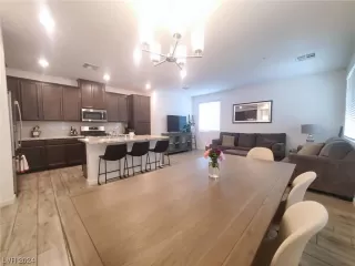 Photo #5: 2554432 Listing 