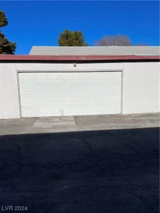 Photo #1: 2554442 Listing