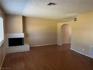 Photo #3: 2554442 Listing