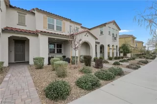 Photo #1: 2554459 Listing