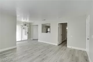 Photo #4: 2554470 Listing 