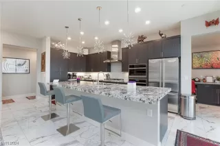 Photo #2: 2554511 Listing 