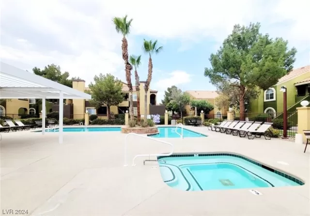 MLS: 2554519 Condo For Sale