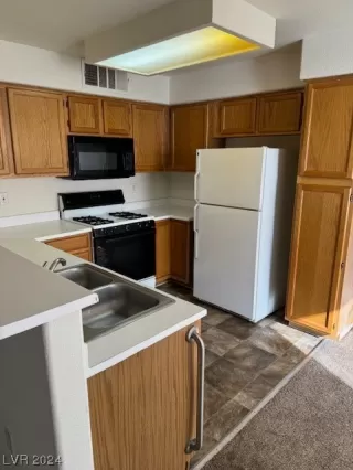 Photo #2: 2554571 Listing