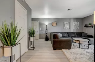 Photo #1: 2554592 Listing 