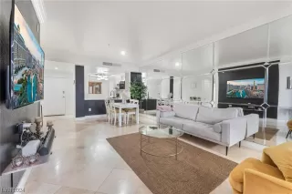 Photo #4: 2554603 Listing