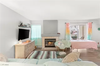 Photo #4: 2554632 Listing 