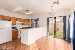 Photo #6: 2554641 Listing