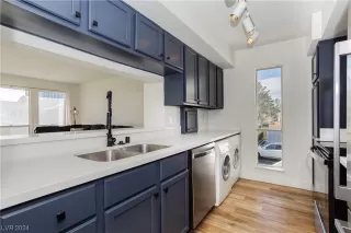 Photo #1: 2554647 Listing 