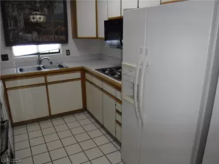 Photo #4: 2554651 Listing 