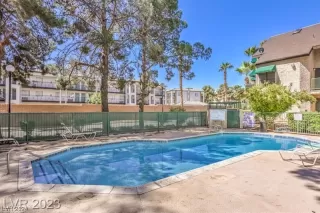 Photo #1: 2554667 Listing