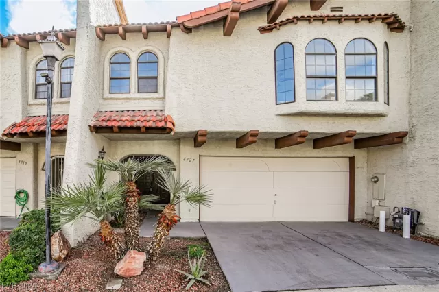 MLS: 2554696 Condo For Sale