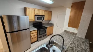 Photo #3: 2554718 Listing 