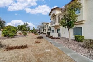 Photo #3: 2554795 Listing