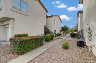 Photo #4: 2554795 Listing