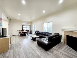 Photo #1: 2554804 Listing