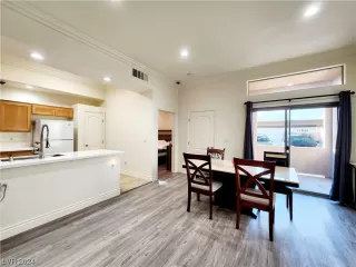 Photo #3: 2554804 Listing