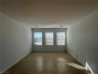 Photo #3: 2554809 Listing