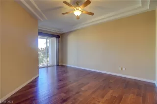 Photo #6: 2554828 Listing