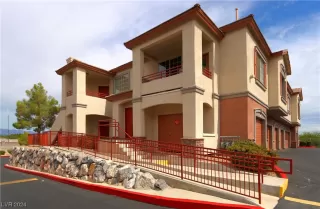 Photo #1: 2554839 Listing 