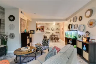 Photo #6: 2554843 Listing