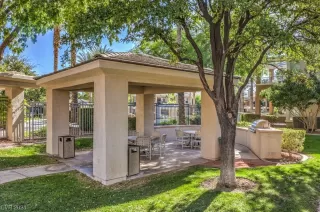 Photo #4: 2554893 Listing