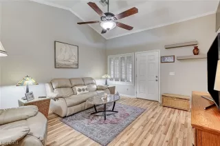 Photo #3: 2554907 Listing