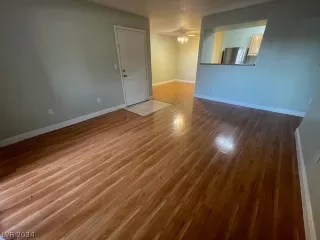 Photo #3: 2554911 Listing 