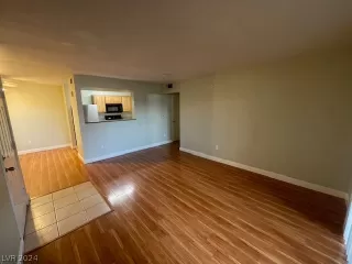 Photo #4: 2554911 Listing 