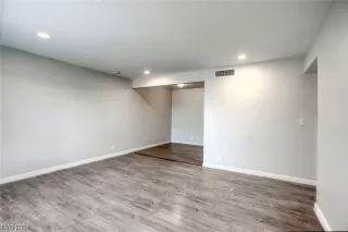 Photo #5: 2554930 Listing 