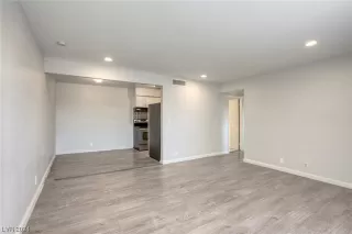 Photo #6: 2554930 Listing 