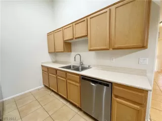 Photo #4: 2554937 Listing 