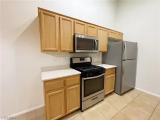 Photo #5: 2554937 Listing 
